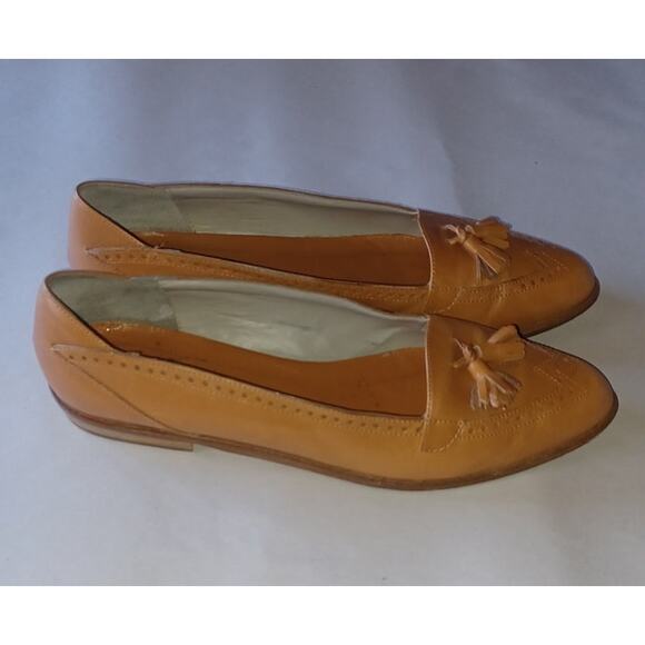Nickels Made in Italy Tan Leather Loafers Women's 9AA Tassels Embellished Design - Picture 3 of 10